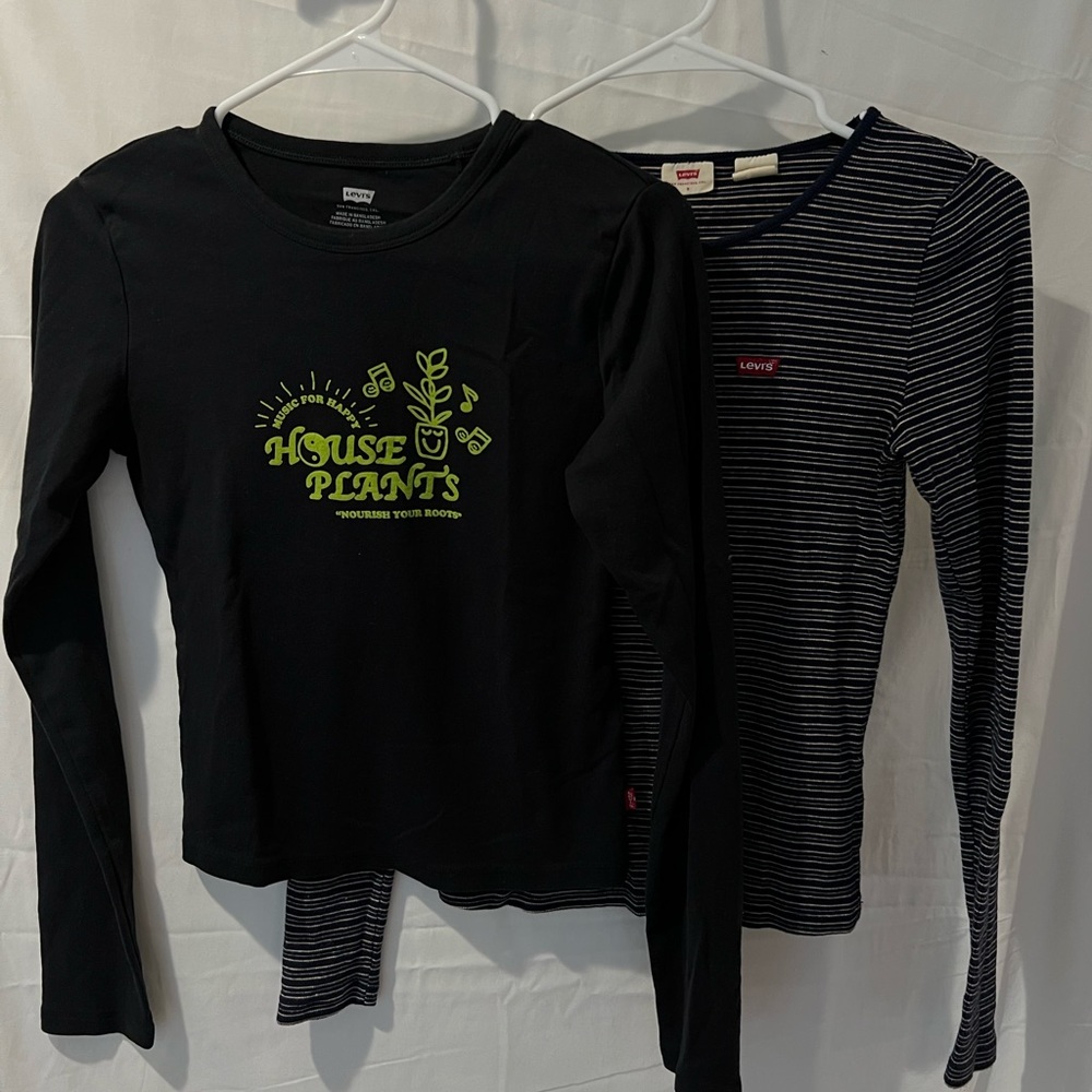 Levi’s long sleeve tops pair striped house plants graphic